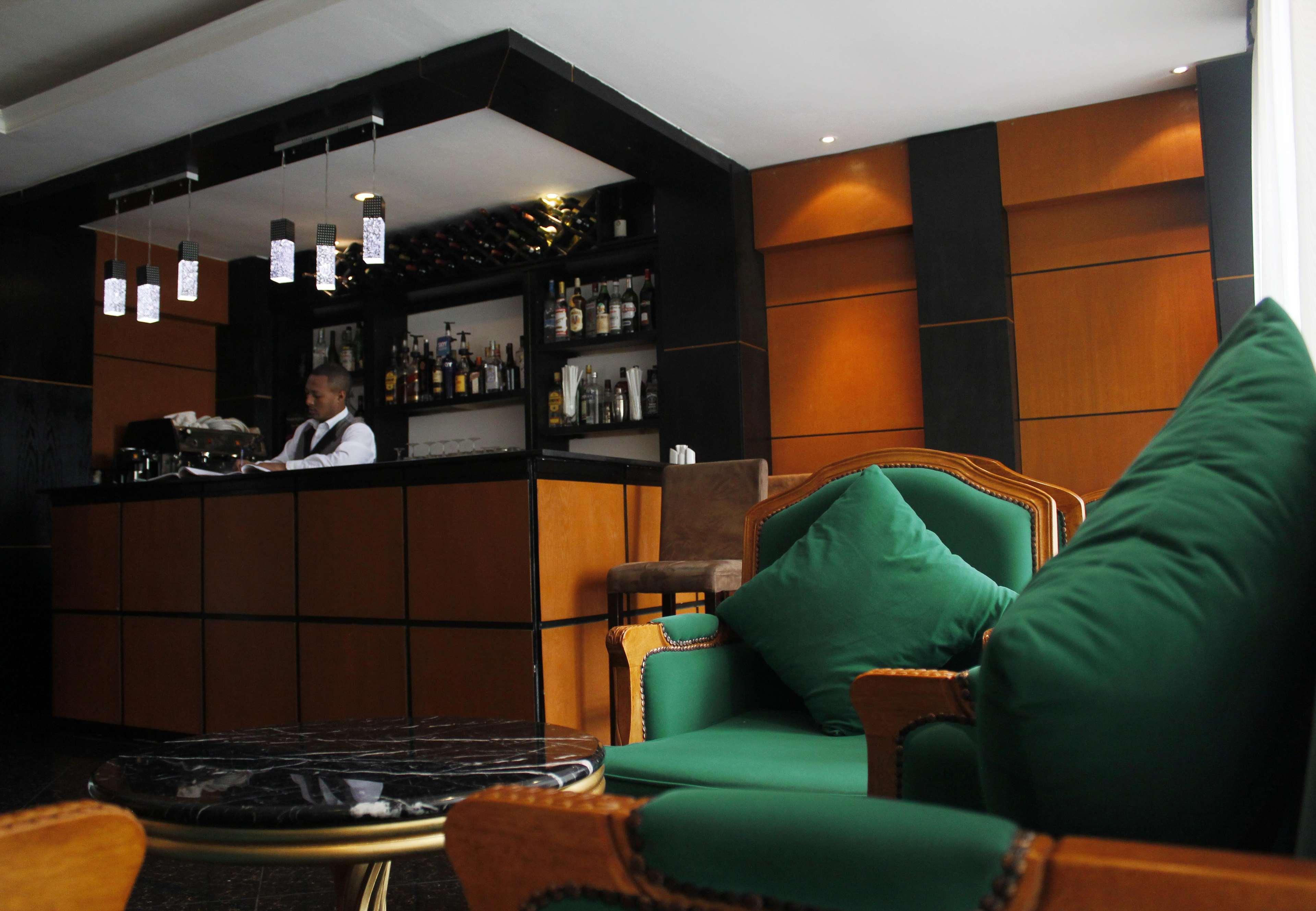 Ambassador Hotel Addis-Abeba Extérieur photo