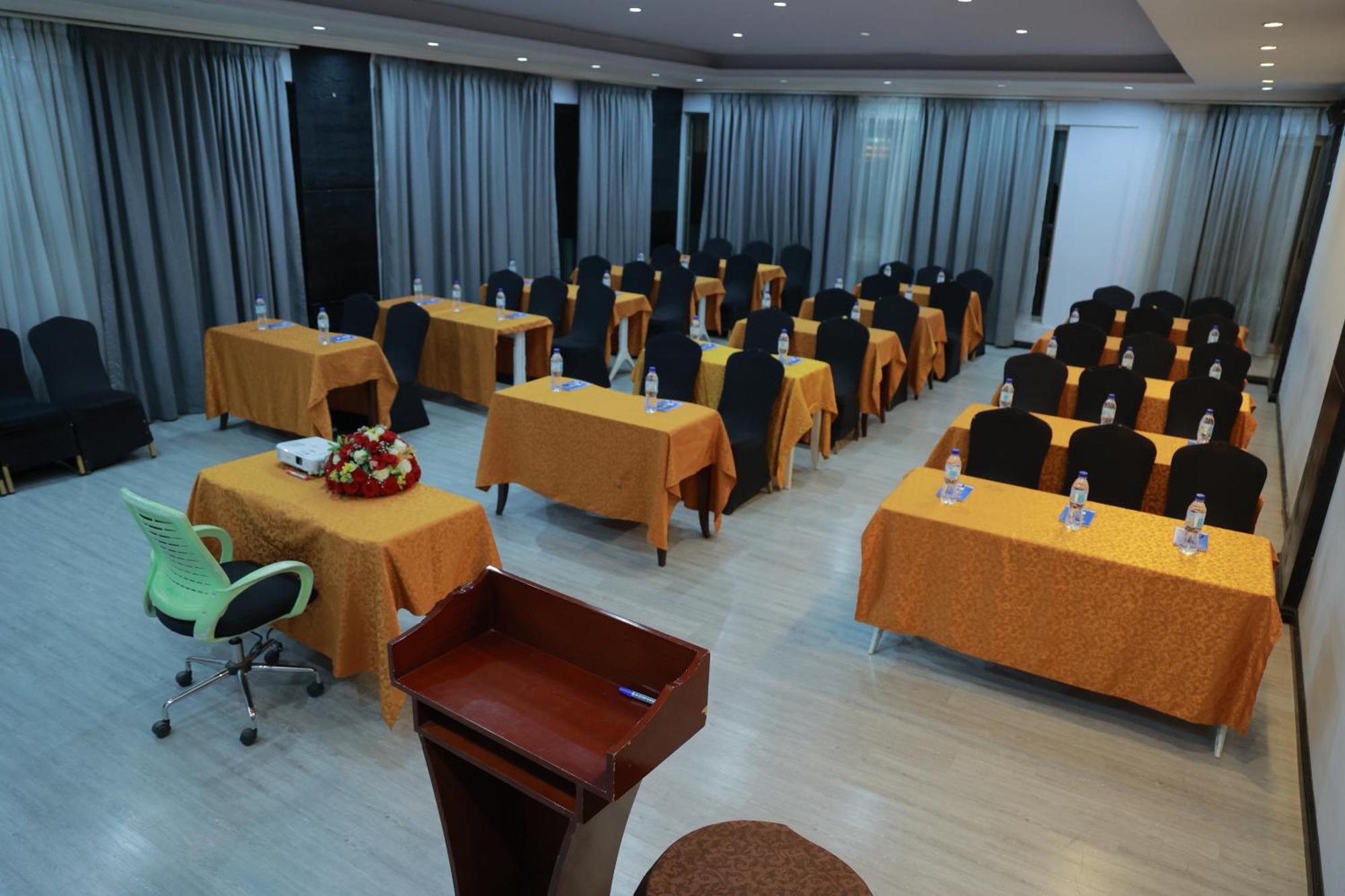 Ambassador Hotel Addis-Abeba Extérieur photo