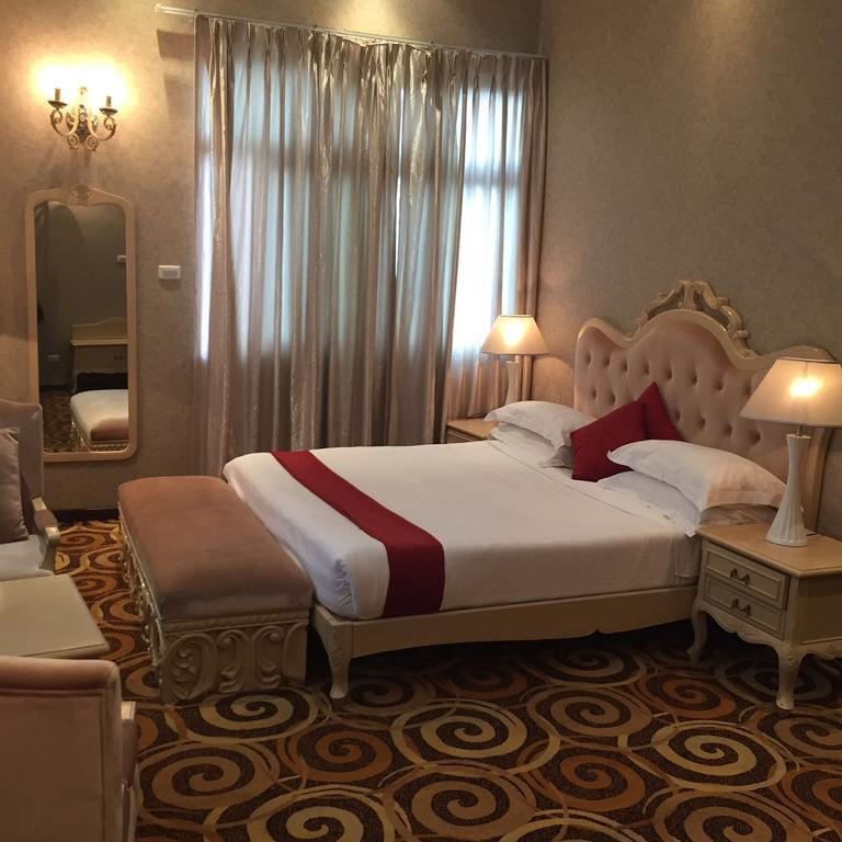 Ambassador Hotel Addis-Abeba Extérieur photo